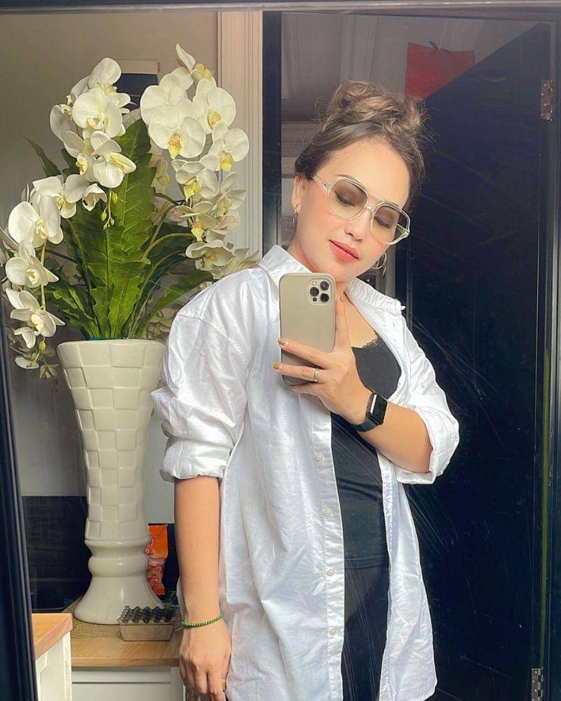 Instagram.com/nina_mpokalpa